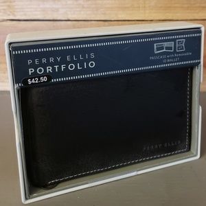 Perry Ellis Wallet